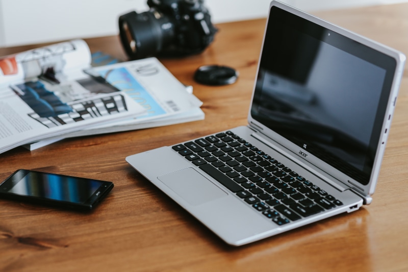 wireless technology, technology, computer Monitor, no People, internet, computer Keyboard, desk, furniture, wood - Material, portable information device