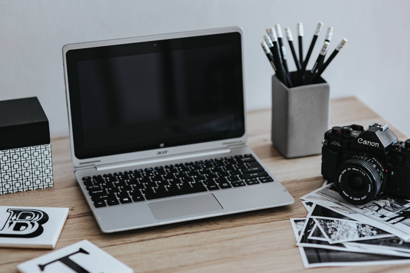 pC, notebook, keys, laptop, photos, close-up, no People, computer Keyboard, camera - photographic equipment, technology, large group of objects, white