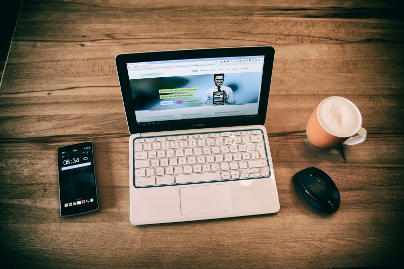 indoors, no people, workspace, work, finance, workplace, display, web, electronic, space, office, online, still life, 5K, wooden, desk, technology, digital