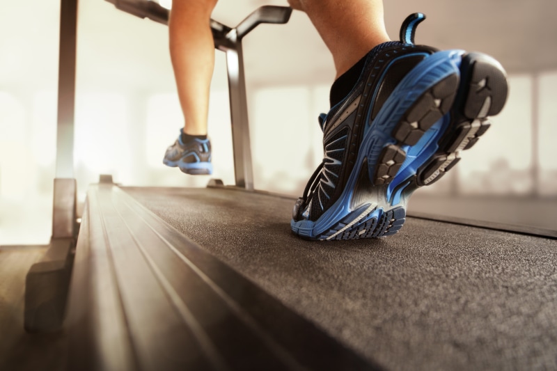 human limb, indoors, top, body part, black, lifestyles, sneakers, human foot, human body part, real people, healthy lifestyle, 5K, low section, blue, sports shoe