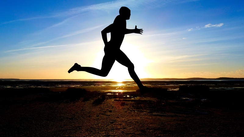 one person, silhouette, lifestyles, jumping, jogging, land, beach, sport, 4K, vitality, mid-air, the activity, sunset, scenics - nature, beauty in nature