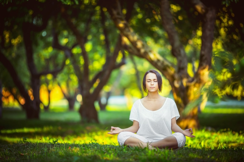 wellbeing, nature, relaxation, lifestyles, beautiful woman, 5K, meditation, plant, tree, legs crossed, relaxation exercise, zen-like, exercising, yoga