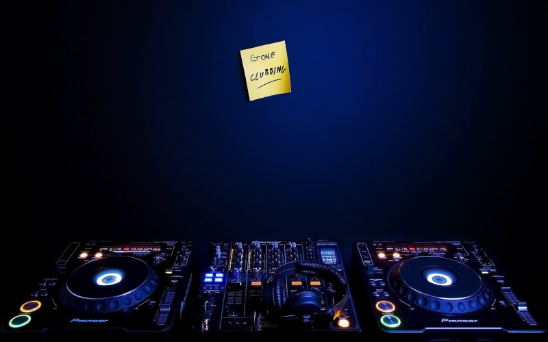 information, information sign, dark, night, blue, silver, western script, guidance, glowing, DJ, communication, copy space, illuminated, no people, nightlife