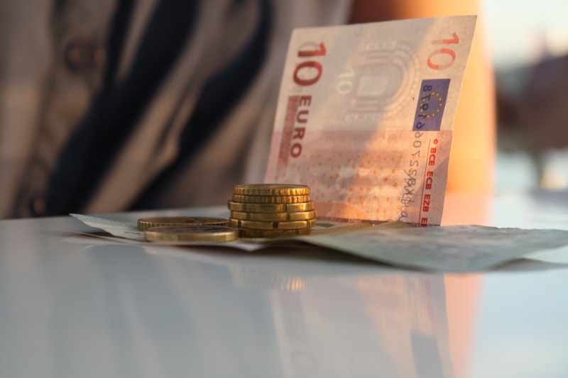 exchange rate, 4K, coins, consumerism, investment, euro, savings, economy, coin, banking, making money, wealth, recession, corporate business, trading