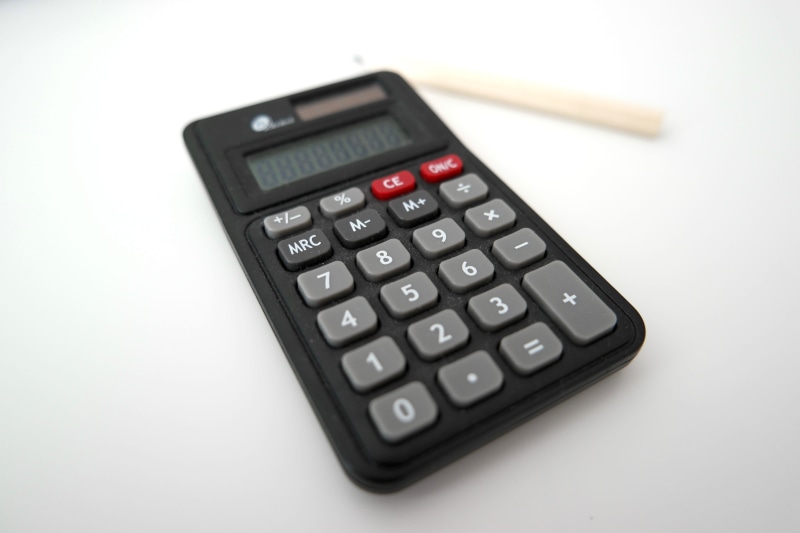 number, 5K, working, calculator, pencil, education, accounting, financial, financial advisor, workplace, desk, dividing, exchange rate, economy, symbol