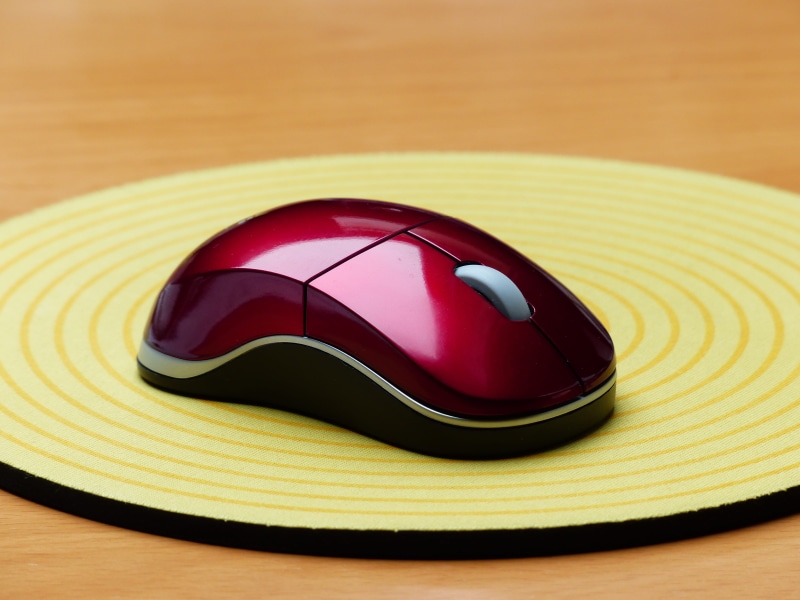black color, hat, 4K, single object, pattern, close-up, choice, computer mouse, still life, yellow, table, input device, mouse, multi colored, studio shot