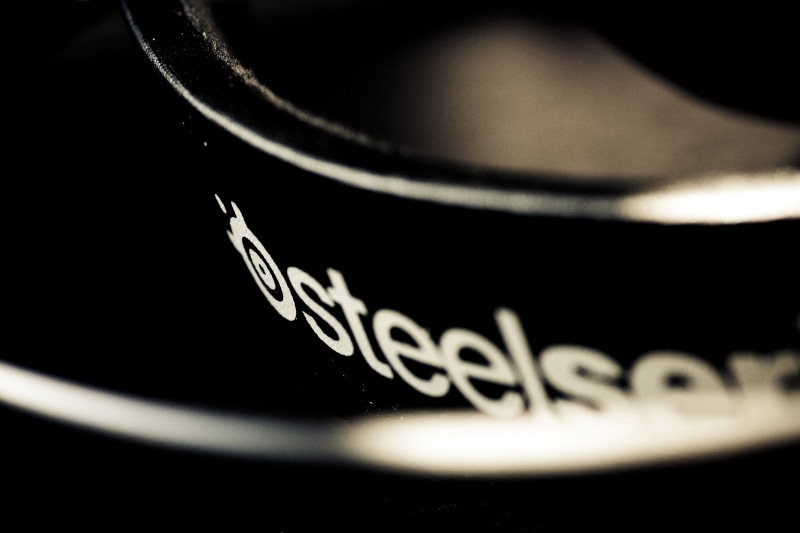 technology, studio Shot, camera - Photographic Equipment, equipment, siberia, black, 4K, circle, no People, headset, backgrounds, single Object, pro gaming