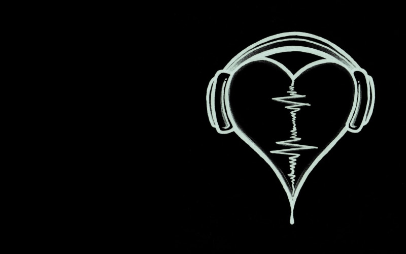 human skeleton, bone, religion, love, medicine, studio shot, heart, heart Shape, 1080P, symbol, isolated, broken, creativity, concepts, black Background