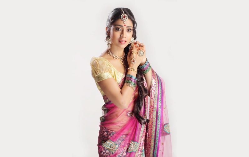cholli, HD, Shriya Saran, pink, Actress, 4K, beige, dress, 4K, ghagra, traditional, wearing, woman