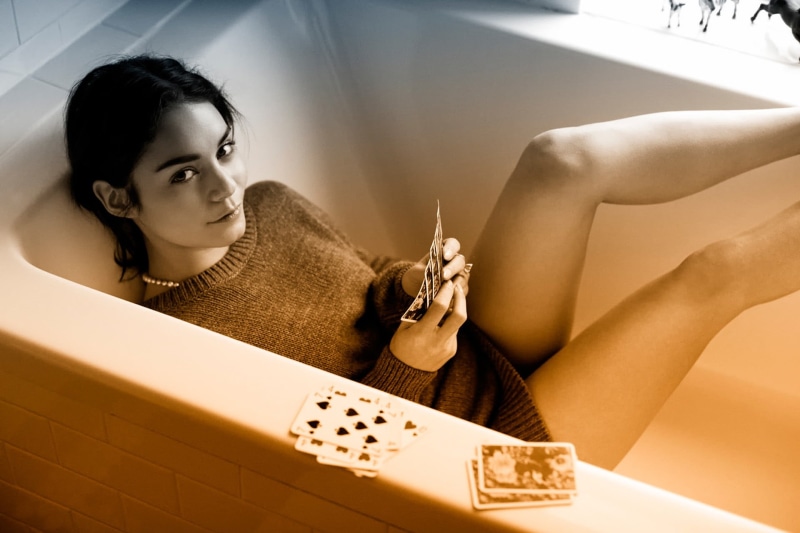 human body part, playing cards, leisure activity, lifestyles, indoors, 1080P, Vanessa Hudgens, adult, gradient, beauty, young adult, sweater, fashion