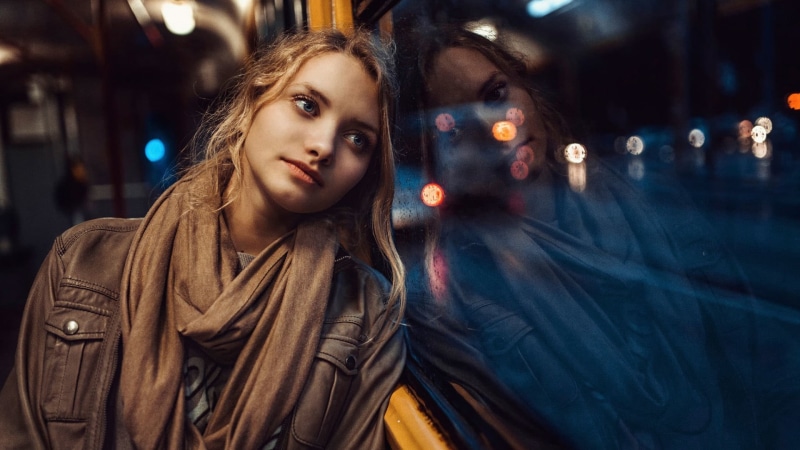 beautiful woman, reflection, females, looking at camera, woman, outdoors, scarf, leather, contemplation, bokeh, blonde, looking, caucasian Ethnicity, warm clothing