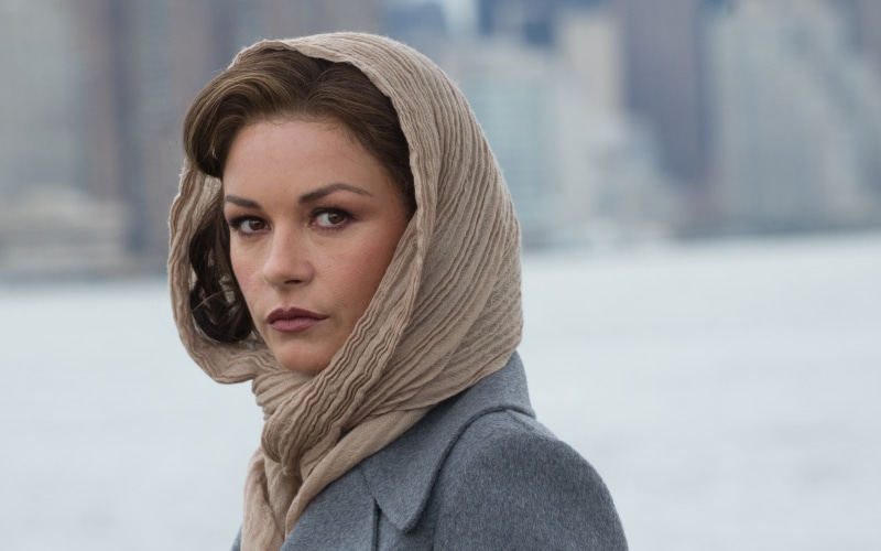 2K, blur, look, Broken City, shawl, frame, The city of Vice, coat, Catherine Zeta-Jones