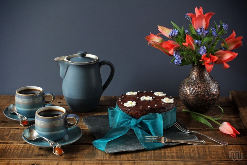 flower, forget-me-nots, drink, studio shot, tulips, nature, ceramic, flowering plant, pitcher - jug, freshness, crockery, bouquet, indoors, coffee pot