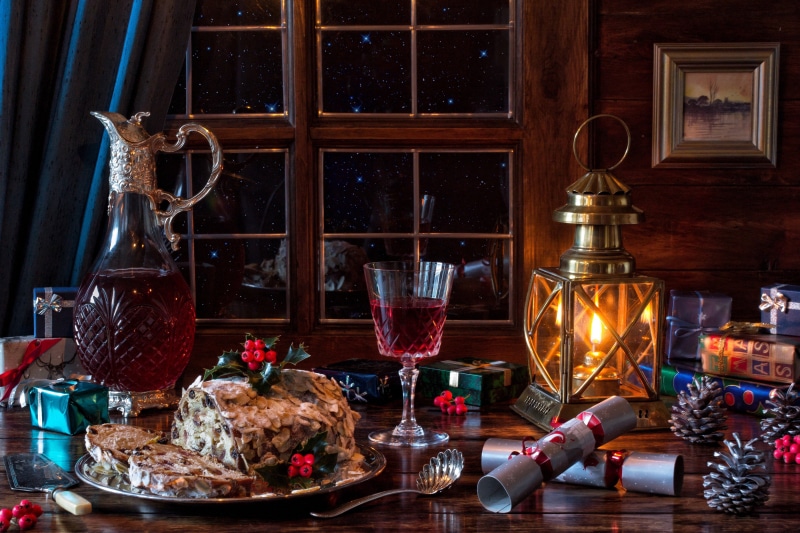 2K, no people, household equipment, container, window, wine, lantern, wineglass, dinner, food and drink, Christmas, red wine, alcohol, table, candle, glass