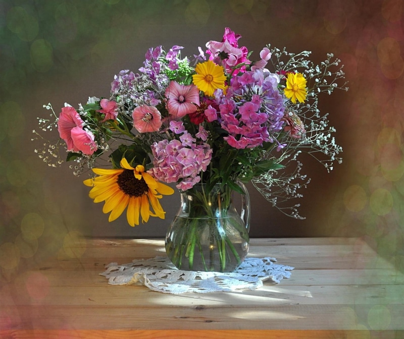 flower, summer, vase, flower arrangement, beauty In Nature, flowers, petunia, pitcher, close-up, gypsophila, backgrounds, bouquet, blossom, glass, botany