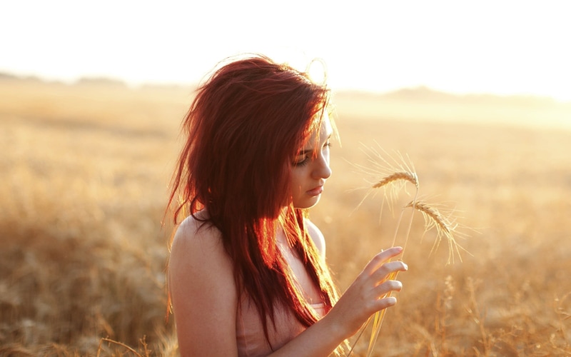 crop, redhead, wheat, hair, women, face, lifestyles, landscape, real people, hairstyle, young adult, 2K, contemplation, holding, beautiful woman, top