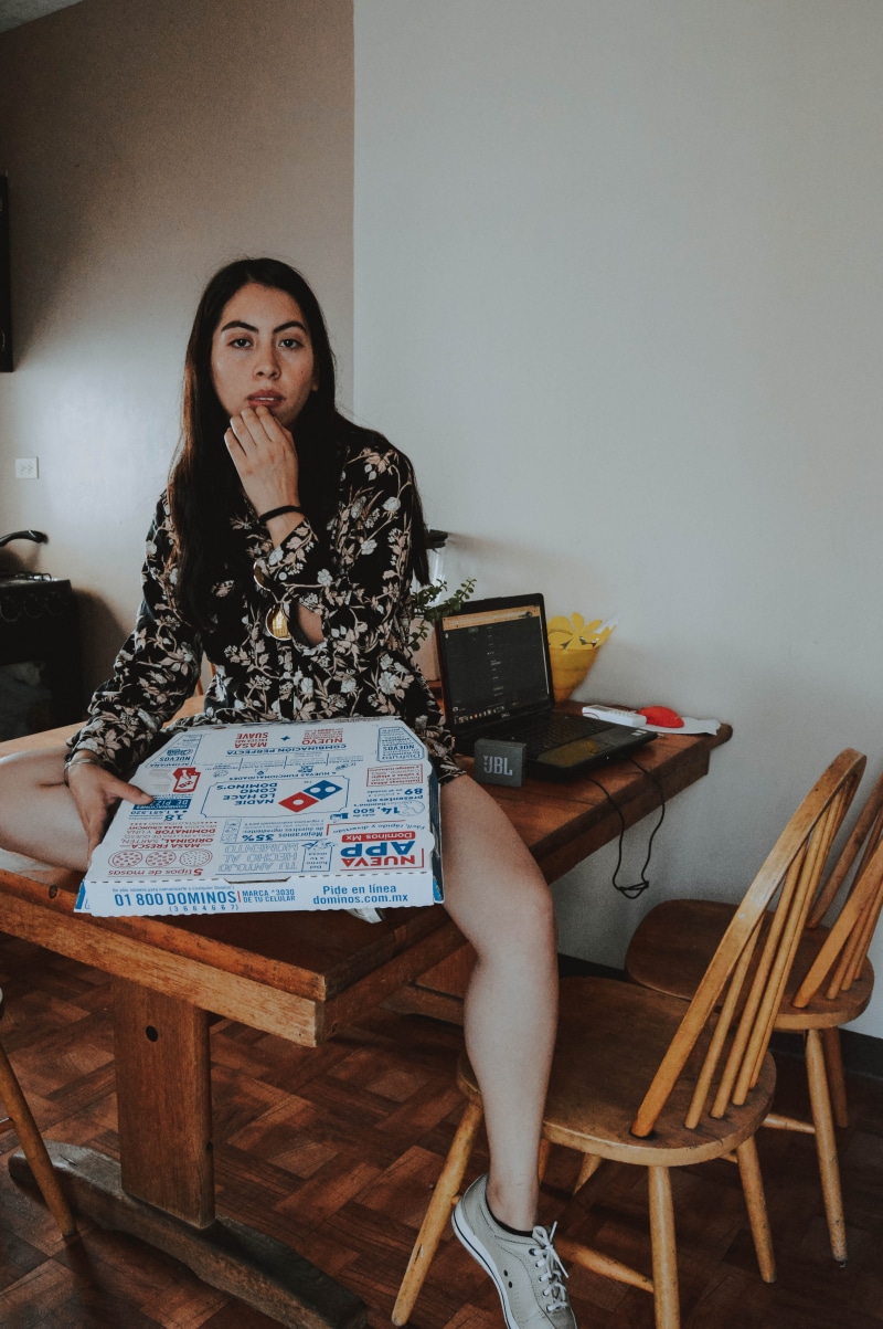 hands, hair, chairs, laptop, pose, pretty, indoors, model, dress, casual clothing, woman, photoshoot, human, fashionable, young adult, facial expression