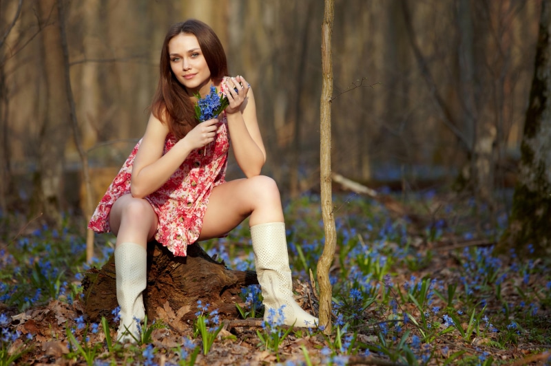 sight, Forest, stump, beauty, bodies, straight, Zlatka, day, 5K, spring, legs, incredible, hair, bouquet, individuals, sitting, bright, obsession, combed