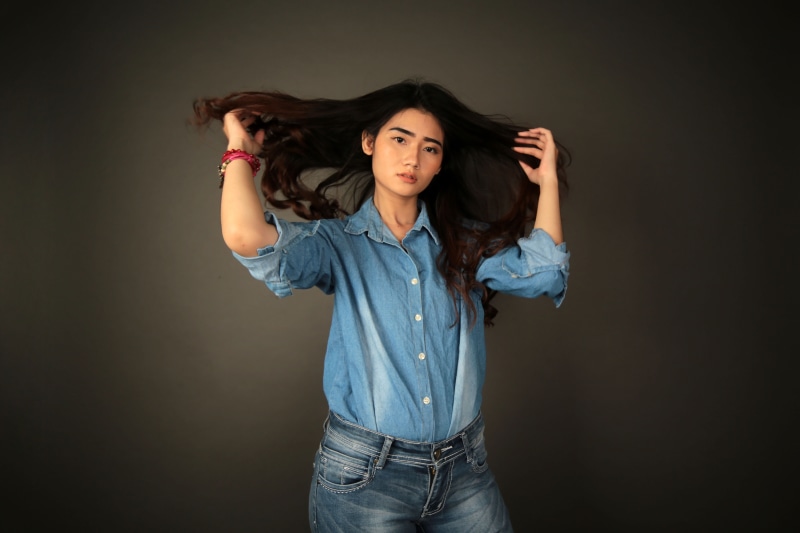 indoor, waist up, women, arms raised, photo shoot, adult, wear, fashionable, style, fashion, human arm, attractive, beautiful, casual clothing, 8K, young adult