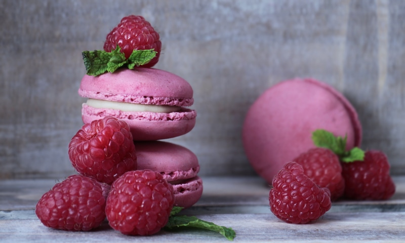 cream layer, mint, cookies, red fruits, tender, ready-to-eat, meringue pastries, 5K, pastel, wellbeing, three, food and drink, map, biscuits, indoors