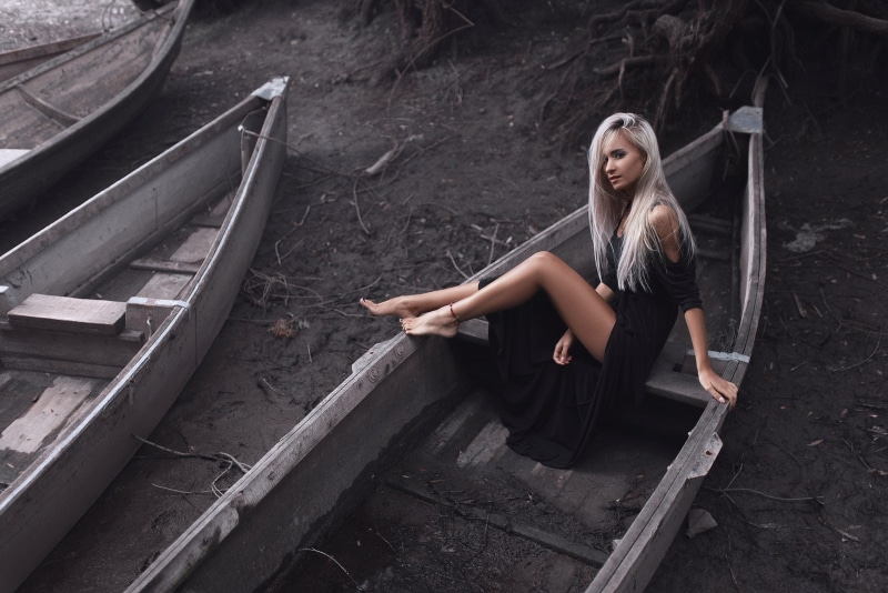 adult, looking at camera, leisure activity, boat, women, beauty, beautiful woman, black dress, 1080P, contemplation, anklet, young women, one person, abandoned