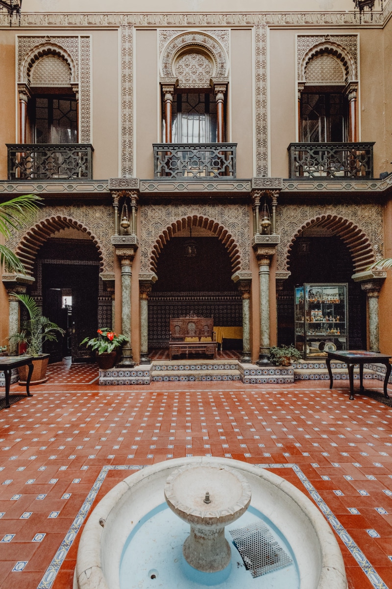 courtyard, 5K, portugal, nature, history, Moorish, Palacio Alverca, outdoors, travel destinations, pattern, absence, ornate, architectural column, entrance
