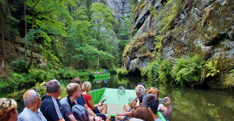 forest, target, day, crowd, water, pleasure, defile, bracken, tree, rowboat, czech republic, plant, the wild gorge, men, navigation, czech switzerland