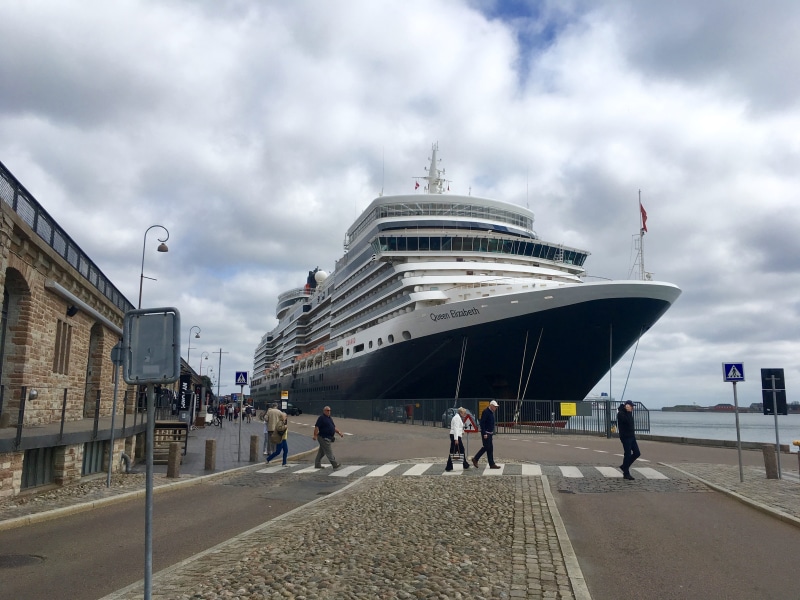 Cruise, sky, 4K, airport, nautical vessel, transportation, adults only, walking, men, nature, travel, queen elizabeth, built structure, real people, outdoors
