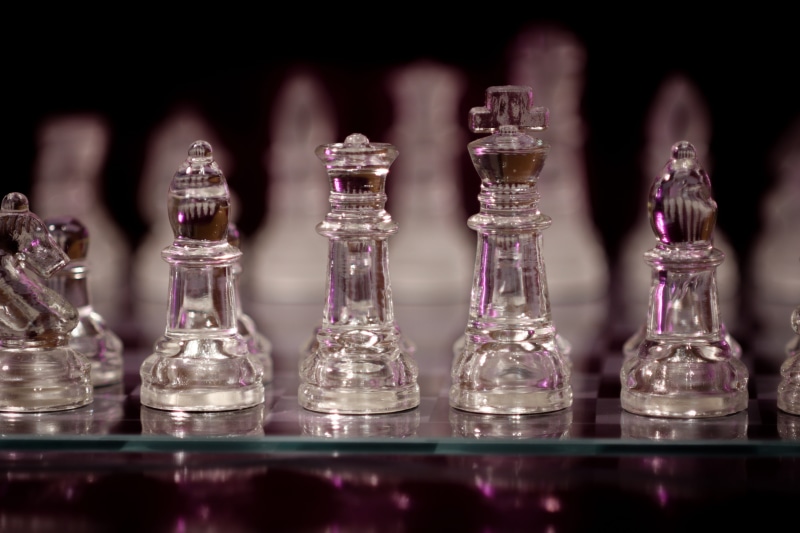 reflection, set, lady, indoors, tower, order, variation, group of objects, chess, strategy, game, chess piece, horse, medium group of objects, chess pieces