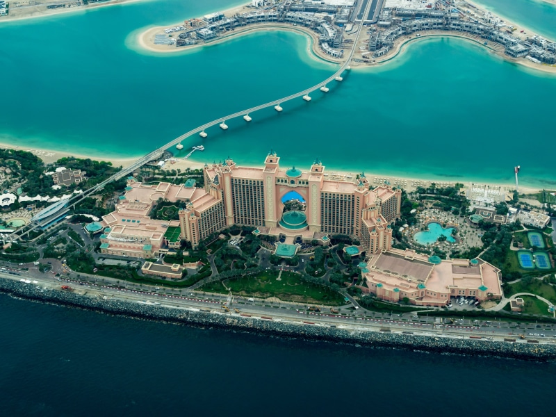 famous Place, urban Scene, water, travel, body, building exterior, travel destinations, luxury, architecture, sea, urban Skyline, passenger craft, field