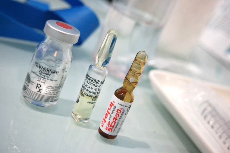 three, education, syringe, medicine, health, pharmaceutical, scientific experiment, healthcare, healthcare and medicine, gray, care, in a row, drug, medical