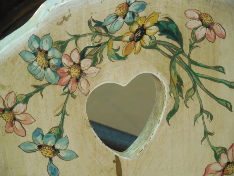 floral, brush, underwater, old, creative, animal themes, craft, representation, water, close-up, chair, sketch, 4K, retro, textured, drawing, mural, heart shape