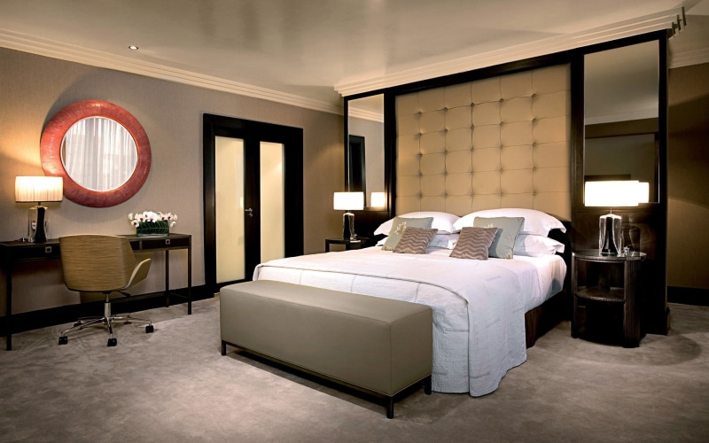 headboard, bedroom, white, mirror, decor, relaxation, residential District, interior, clean, business, comfortable, dresser, chair, decoration, residential Building