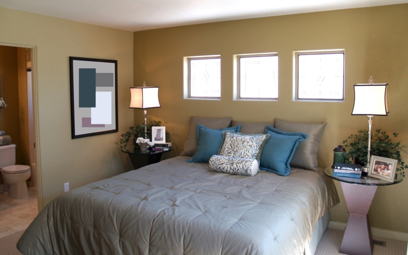home Interior, hotel, day, lamp shade, style, relaxation, apartment, bedding, furniture, headboard, sleeping, mattress, room, 1080P, bedroom, interior