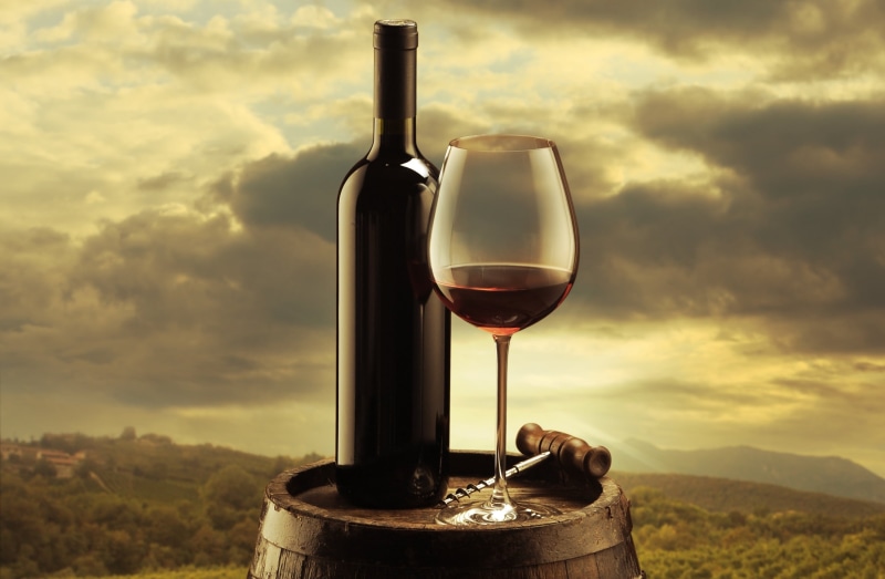 red, close-up, clear, sky, no people, glass, background, refreshment, the sky, the vineyards, alcohol, cloud - sky, 2K, clouds, food and drink, glass - material