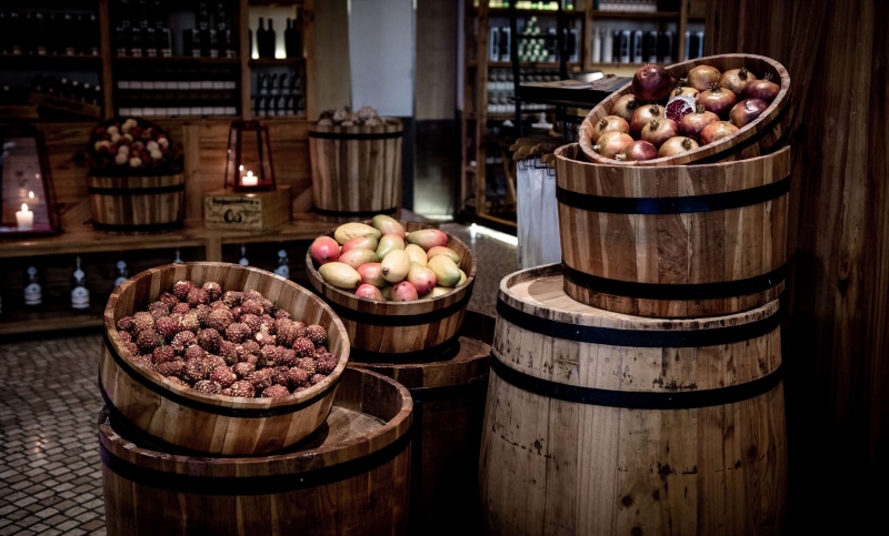 beverage, large group of objects, choice, wood - material, barrel, alcohol, ripe, wooden, keg, beer, stocks, basket, still life, healthy eating, winery