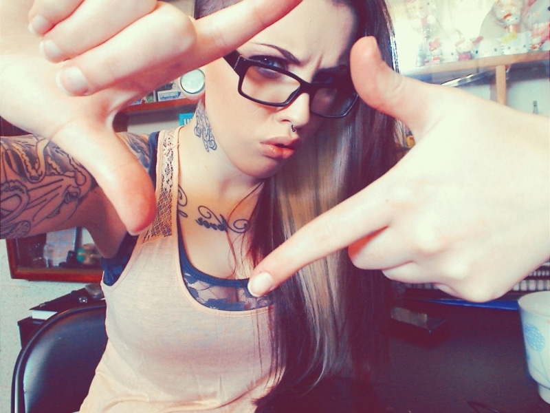 brunette, women, women with glasses, pierced septum, tattoo, 720P, hands