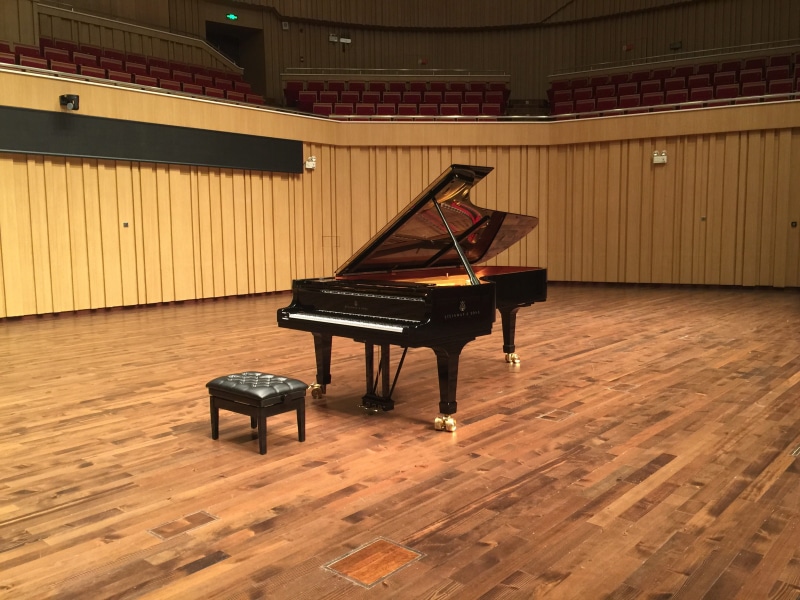 stage - performance space, piano, performance, keyboard instrument, piano key, 2K, music, steinway piano, flooring, black, brown, floor, chair, architecture