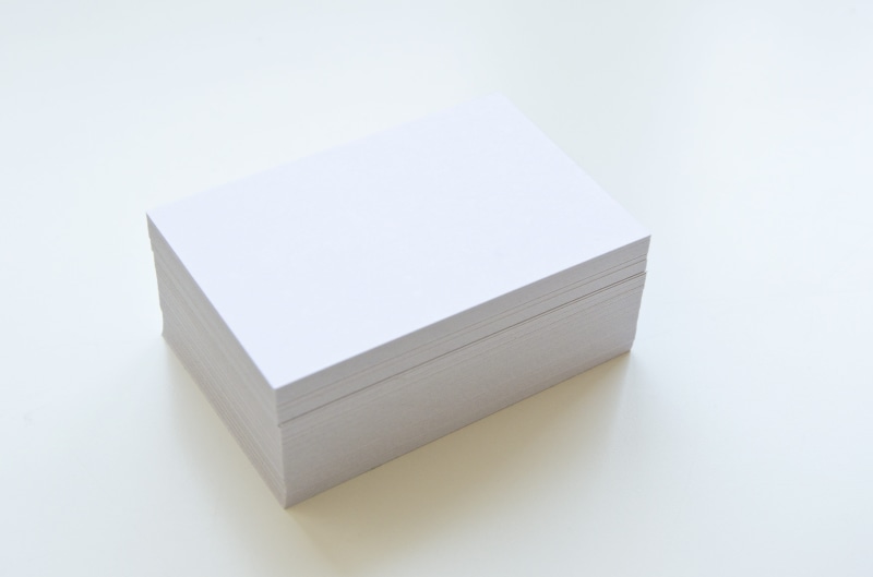 card, mock, studio shot, space, single object, paper, still life, send, close-up, contact, business cards, white background, copy space, identity, message