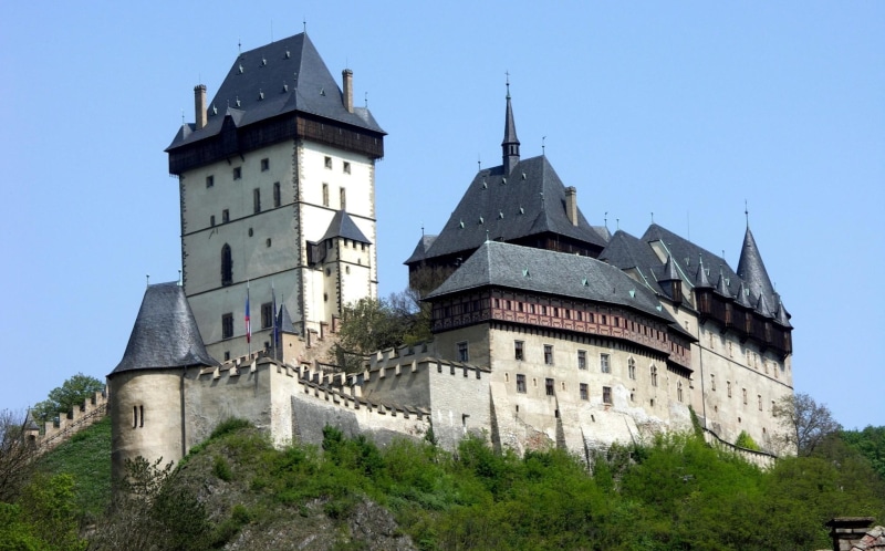 czech, bohemia, white, black, 1080P, castle, animals, architecture, karlstejn, house, monument, summer