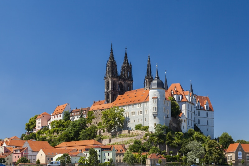 building, blue, 5K, saxony, building Exterior, house, medieval, built Structure, outdoors, castle, city, clear sky, travel, elbe, czech Republic, tree