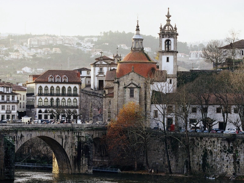 building, bridge - Man Made Structure, goncalo, urban Scene, no people, river, day, architecture, roof, water, czech Republic, connection, old, street