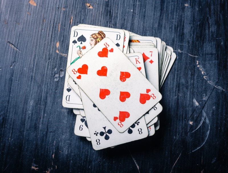 stack, lady, pokes fun at, red, opportunity, diamonds, heart, luck, pik, card game, wood - material, no people, cards, poker, game of chance, relaxation