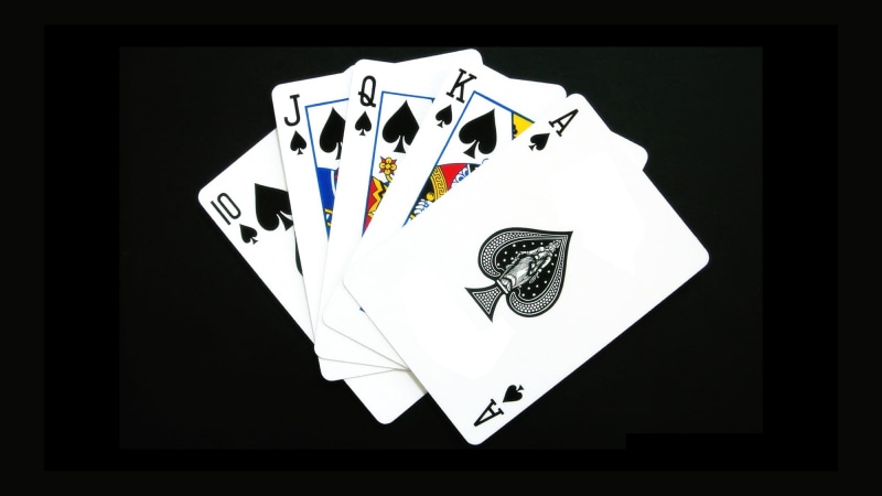 Royal Flush, leisure activity, variation, studio shot, white color, copy space, cards, 1080P, large group of objects, blank, art and craft, creativity