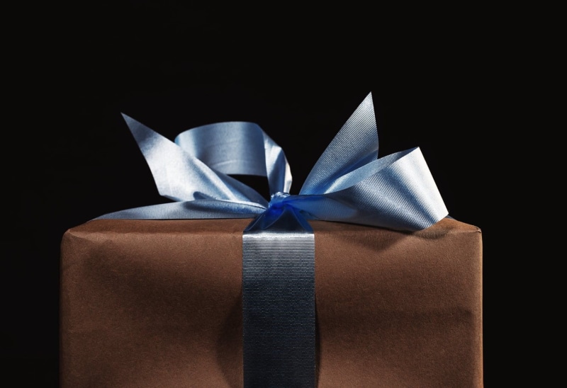 box - container, luxury, ribbon, Box, Gifts, black background, ribbon - sewing item, gift box, silver colored, anniversary, christmas, photo, Celebrate
