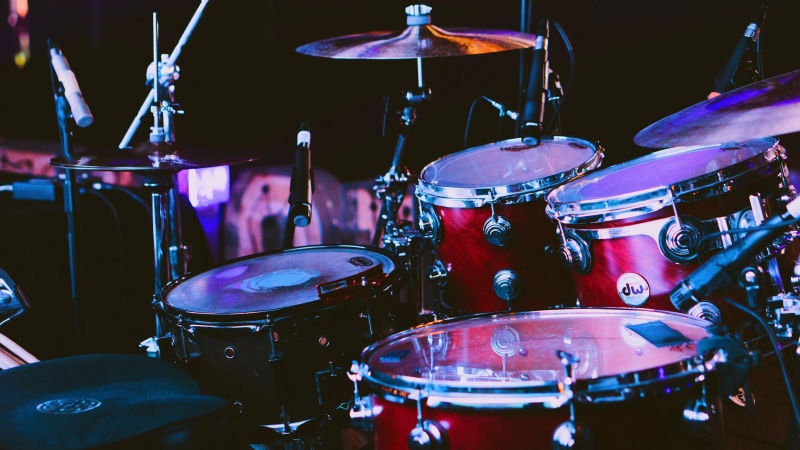 musician, drums, cymbal, percussion instrument, musical equipment, 4K, event, drum, nightlife, musical instrument, focus on foreground, performance, night
