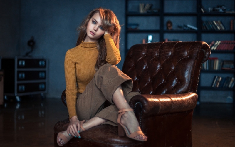 beautiful woman, redhead, pretty girl images 1920x1200, indoors, cozy, contemplation, women, fashion, one person, relaxation, jeans, hairstyle, long hair