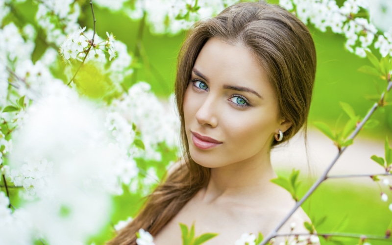 looking at camera, beautiful people, 2K, young adult, one person, women, outdoors, headshot, hair, hairstyle, beauty in nature, beautiful woman, plant