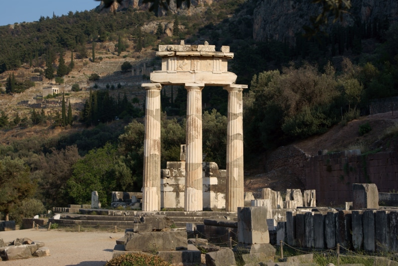 ruins, tourism, famous Place, architecture, roman, outdoors, no people, ancient Civilization, monuments, stone Material, white, architectural Column, greek Culture