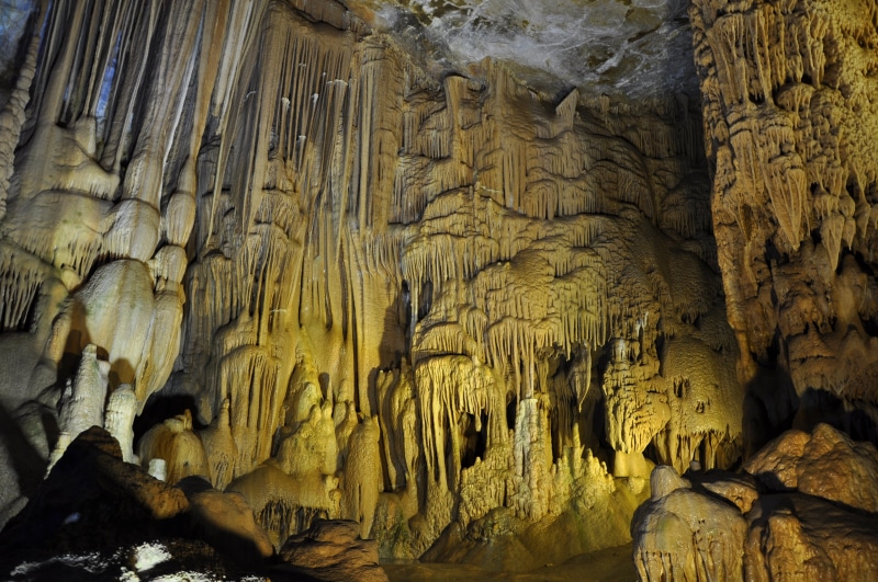 close-up, day, rock formation, stalagmite, geology, solid, famous Place, pattern, beauty in nature, 4K, rock, stalactite, low angle view, nature, grotto - Cave